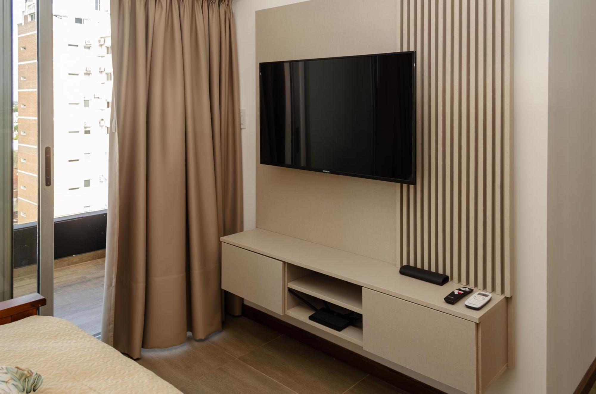 Apartment N3- Irigoyen 1 *
